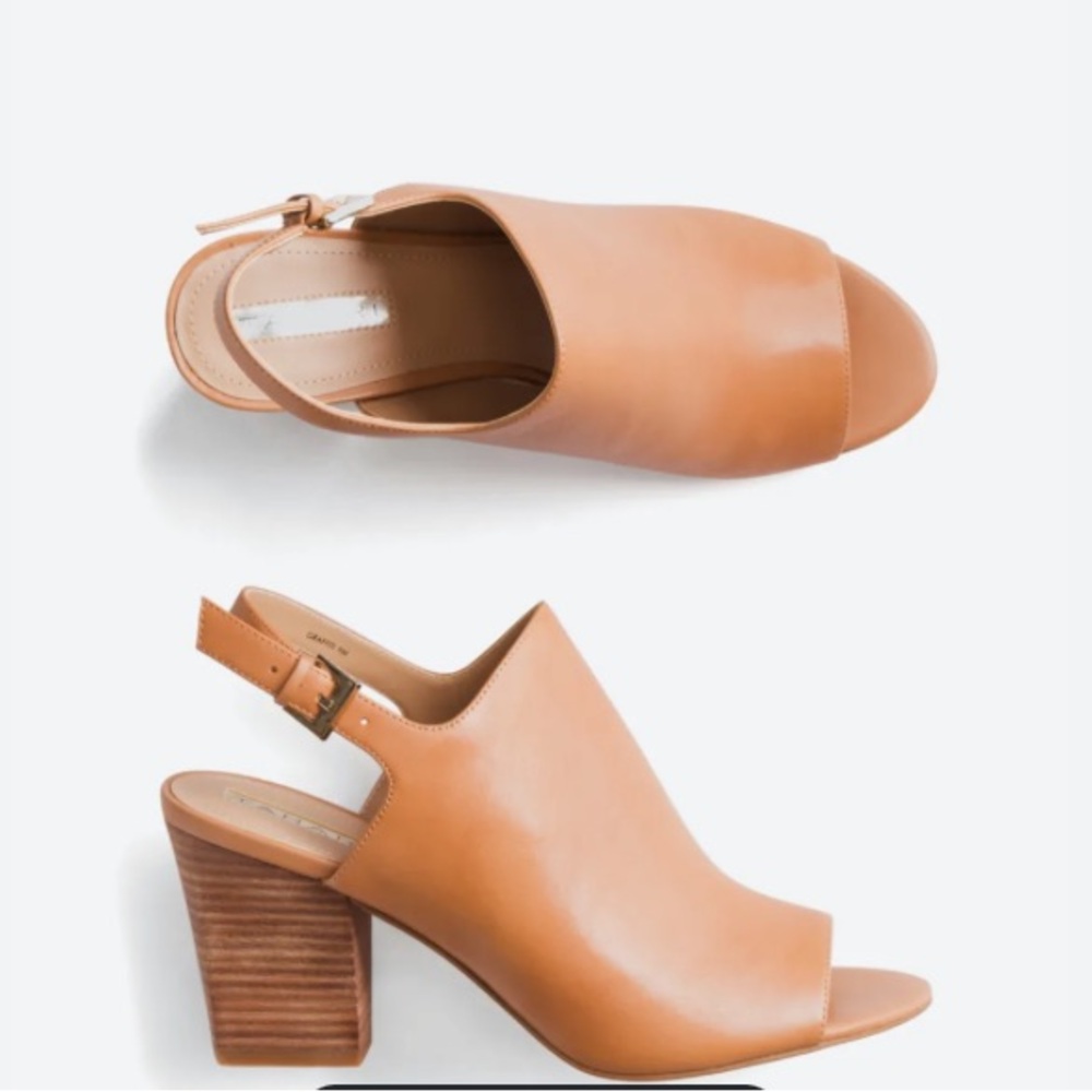 TAHARI Graffiti Peep Toe women’s booties - Size 10.